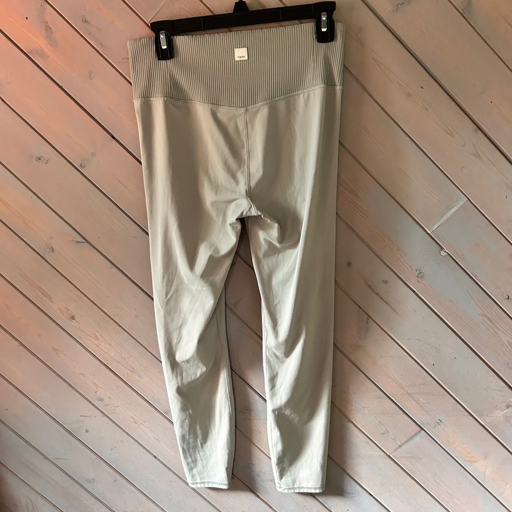 Vuori Studio Pocket Leggings LigSage Green High Rise Ribbed Waist VW428